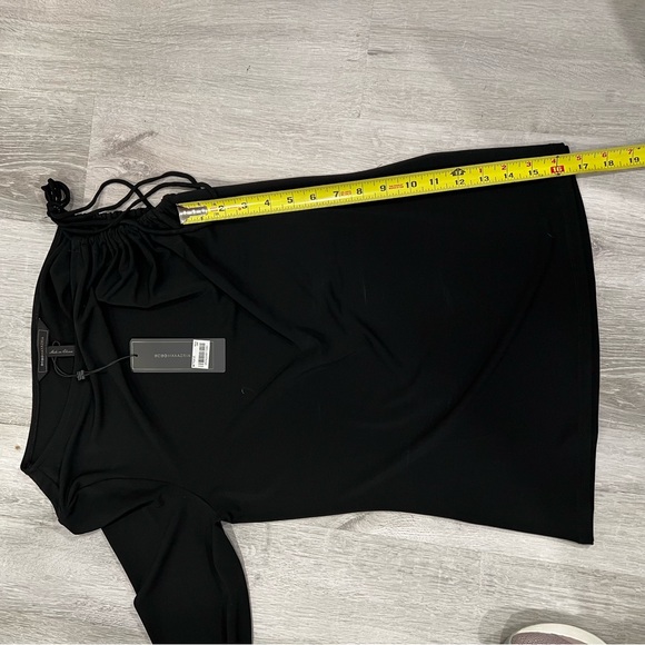 NWT BCBGMAXAZRIA Black One Sleeve & Open Shoulder Top Size M Black - Picture 9 of 11